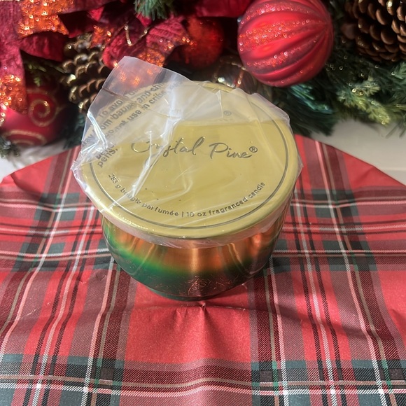 Capri Blue Crystal Pine Scented Candles for Home - Glimmer Inverted Jar Candles - Picture 4 of 7